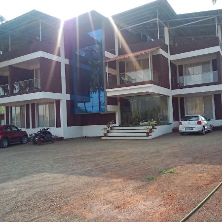 Harnai Coastal Bay Beach Resort מראה חיצוני תמונה
