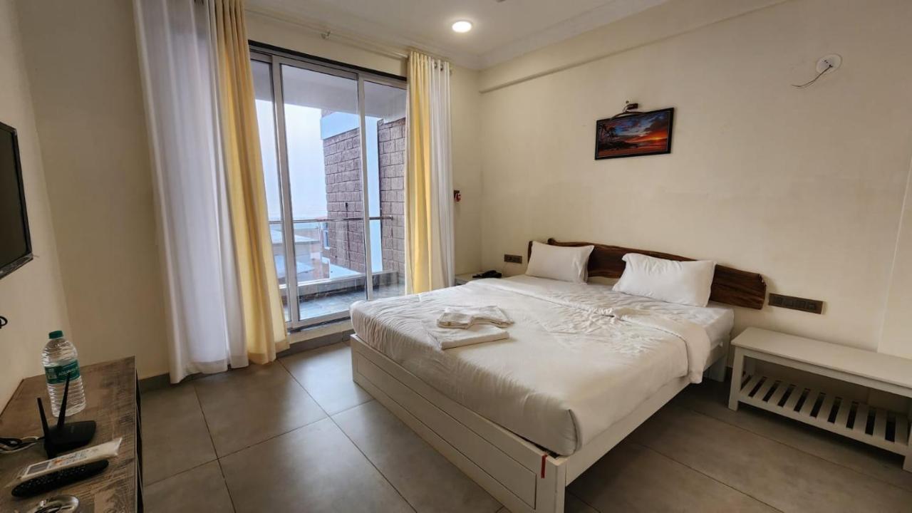Harnai Coastal Bay Beach Resort מראה חיצוני תמונה