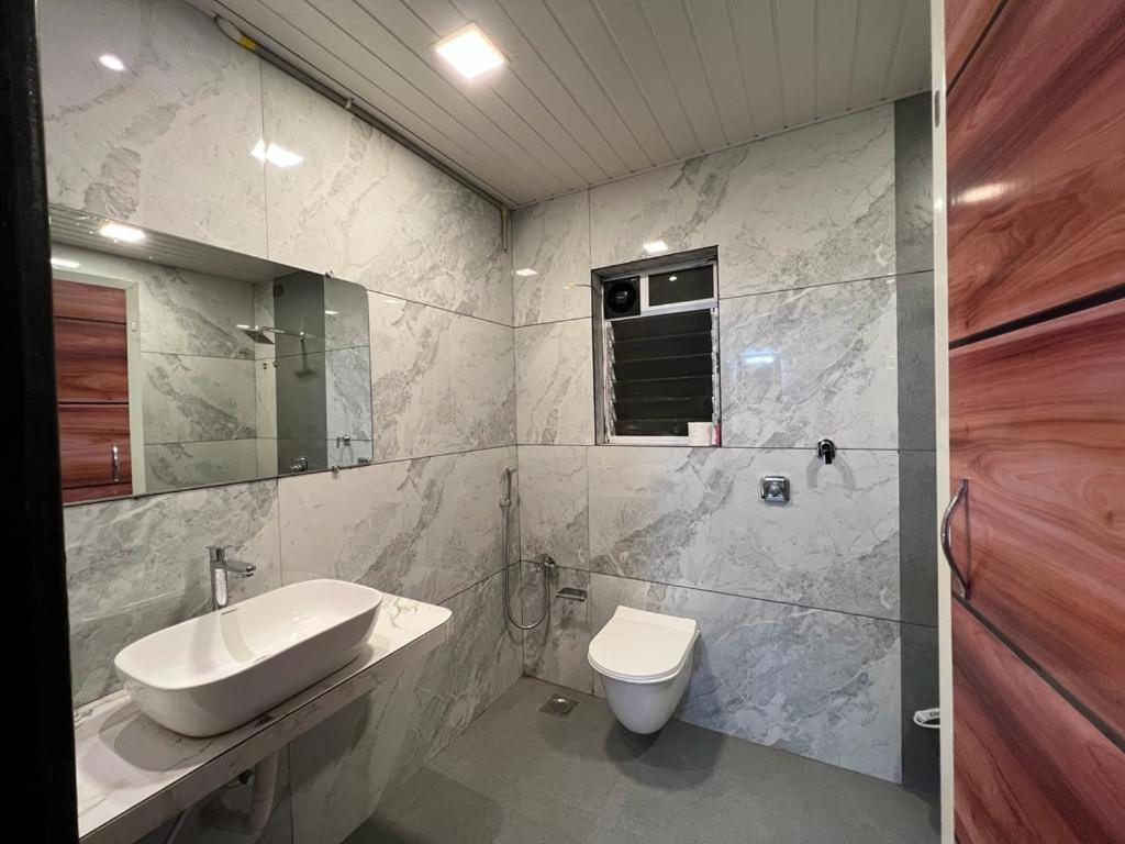 Harnai Coastal Bay Beach Resort מראה חיצוני תמונה