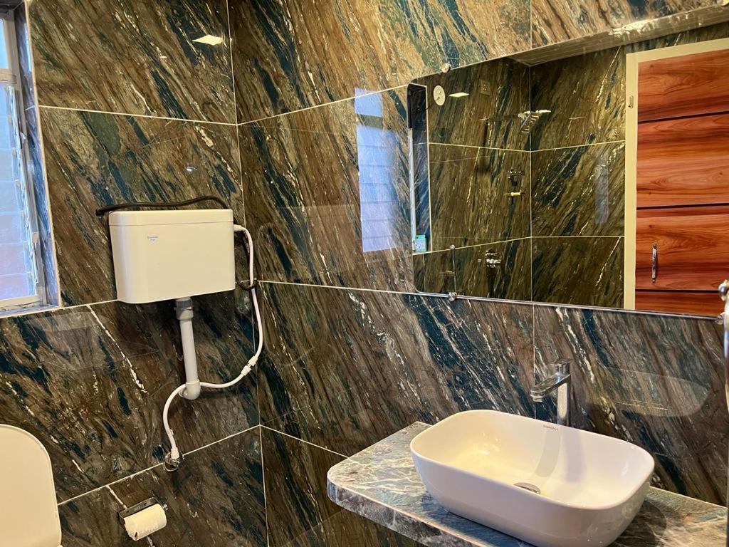 Harnai Coastal Bay Beach Resort מראה חיצוני תמונה