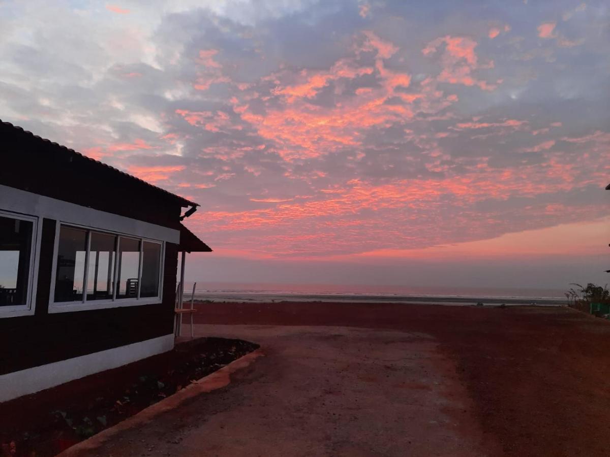 Harnai Coastal Bay Beach Resort מראה חיצוני תמונה